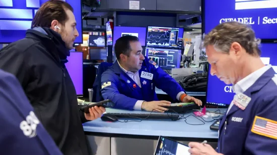 早盘：美股继续上扬 道指上涨370点