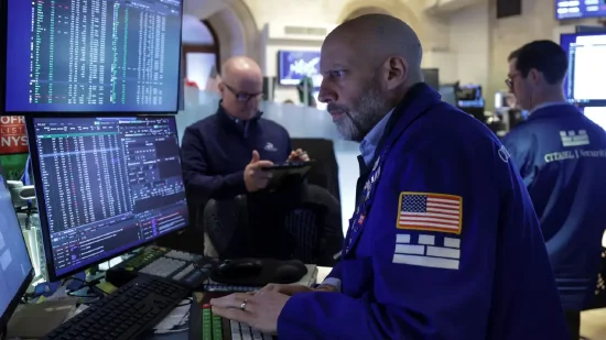 午盘：纳指与标普500指数创盘中新高